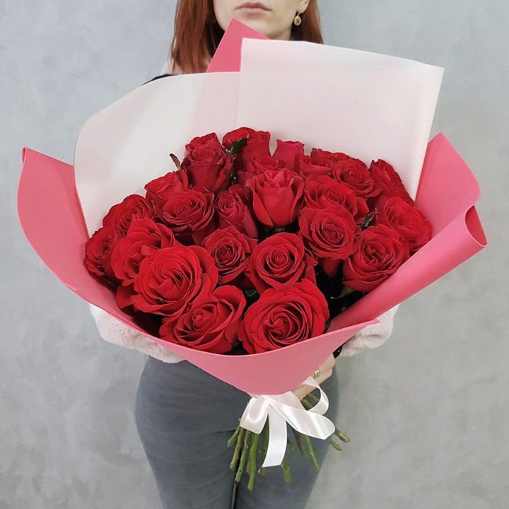 25 Красных роз рози вайт в Шахтах