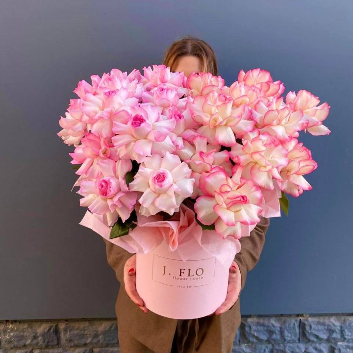 25 Французских роз микс в боксе в Шахтах