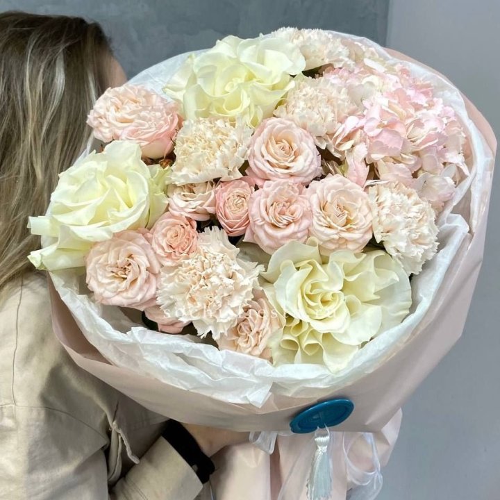 Дизайнерский букет "Джентел" в Шахтах