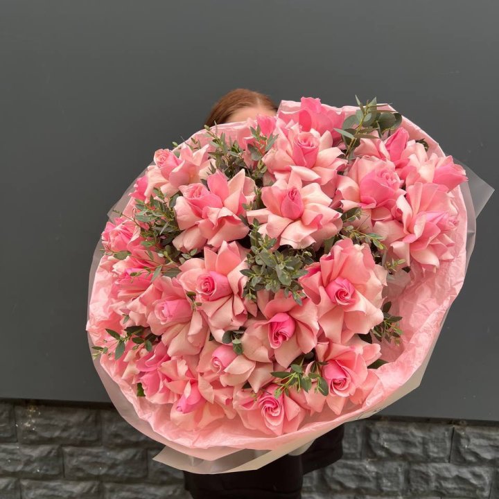  25 розовых французских роз в Шахтах