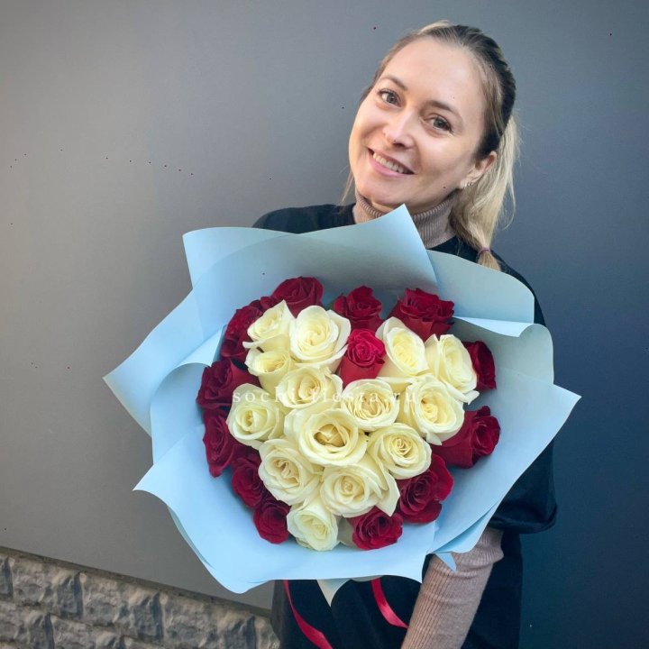 27 роз "Сердце" в Шахтах