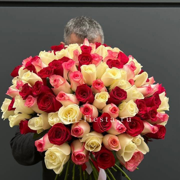 101 разноцветная роза "Джули" в Шахтах