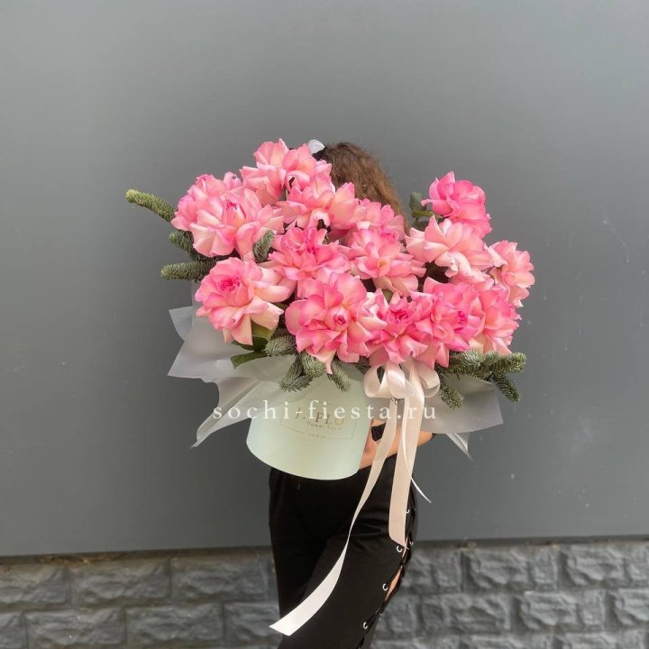 Бокс из 15 французских роз в Шахтах