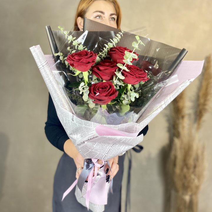 5 красных роз в Шахтах