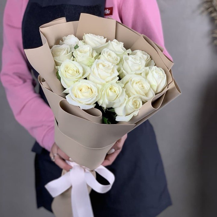 15 белых роз миракли в Шахтах