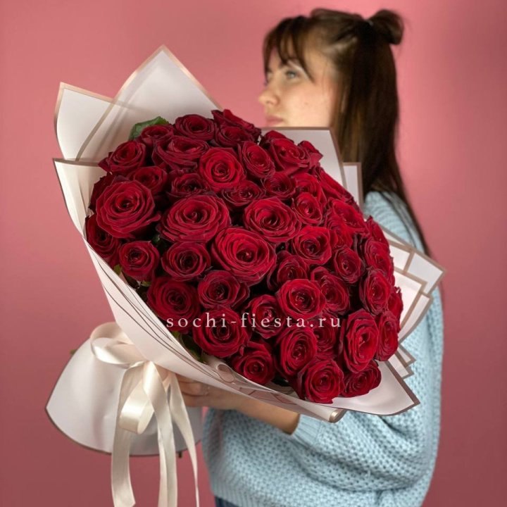 51 красная роза "Лавели" в Шахтах
