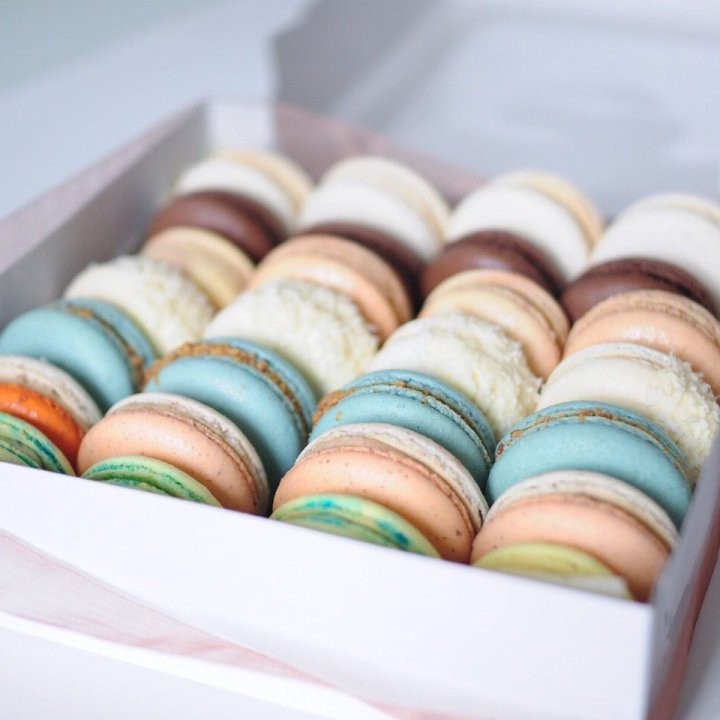 Коробка макаронс 25 шт. в Шахтах