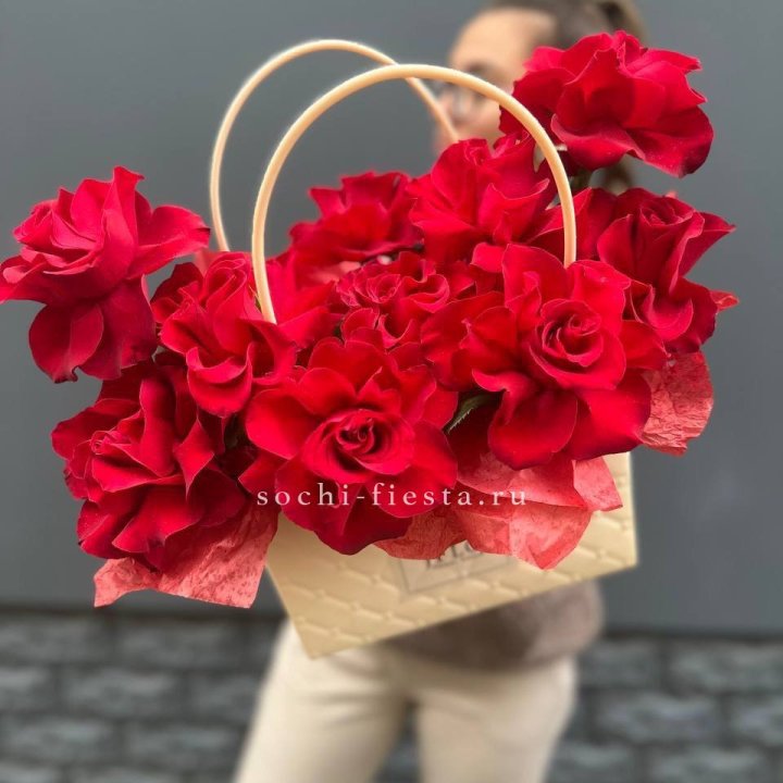 Французские розы в сумочке в Шахтах
