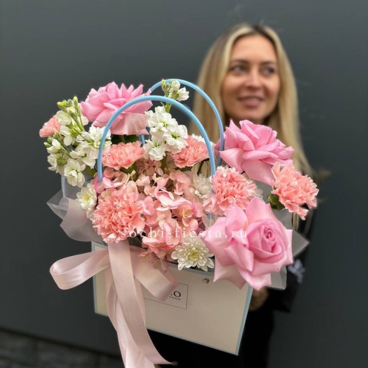 Сумочка "Бал цветов" в Шахтах